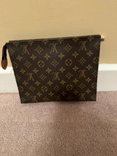 Load image into Gallery viewer, Louis Vuitton LV Toiletry 26 Pouch Poche Toilette NM Toiletry Bag
