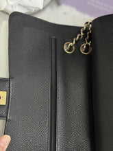 Load image into Gallery viewer, Chanel series 13 (2010) Black Caviar GHW Medium ML Timeless Classic Double Flap Bag