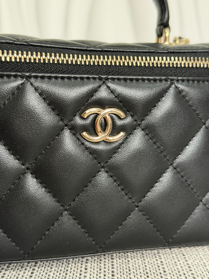 CHANEL series 30 2020 Black Lambskin LGHW Small Vanity Leather Top Handle with Chain