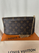 Load image into Gallery viewer, Louis Vuitton LV Christmas Animation Vivienne 2021 limited edition Pochette Felicie
