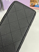 Load image into Gallery viewer, Chanel series 13 (2010) Black Caviar GHW Medium ML Timeless Classic Double Flap Bag