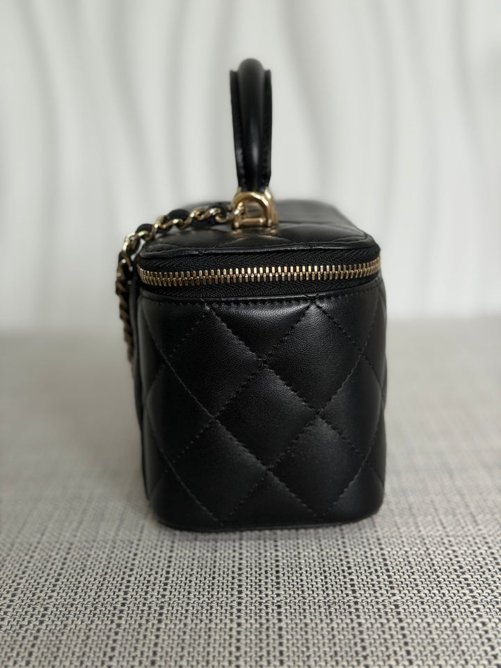 CHANEL series 30 2020 Black Lambskin LGHW Small Vanity Leather Top Handle with Chain