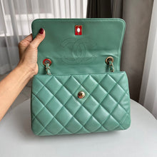 Load image into Gallery viewer, Chanel 14P 2014 Pre Spring/Summer Collection Green Lambskin LGHW Trendy CC Flap Bag size Small with Detachable Chain Strap
