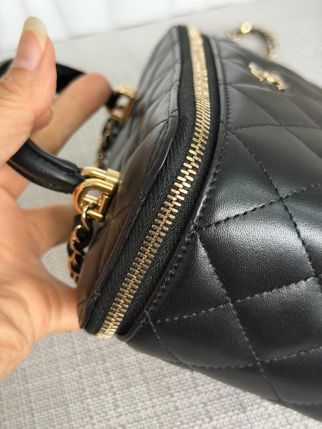 CHANEL series 30 2020 Black Lambskin LGHW Small Vanity Leather Top Handle with Chain