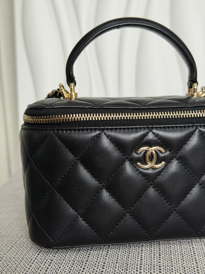 CHANEL series 30 2020 Black Lambskin LGHW Small Vanity Leather Top Handle with Chain
