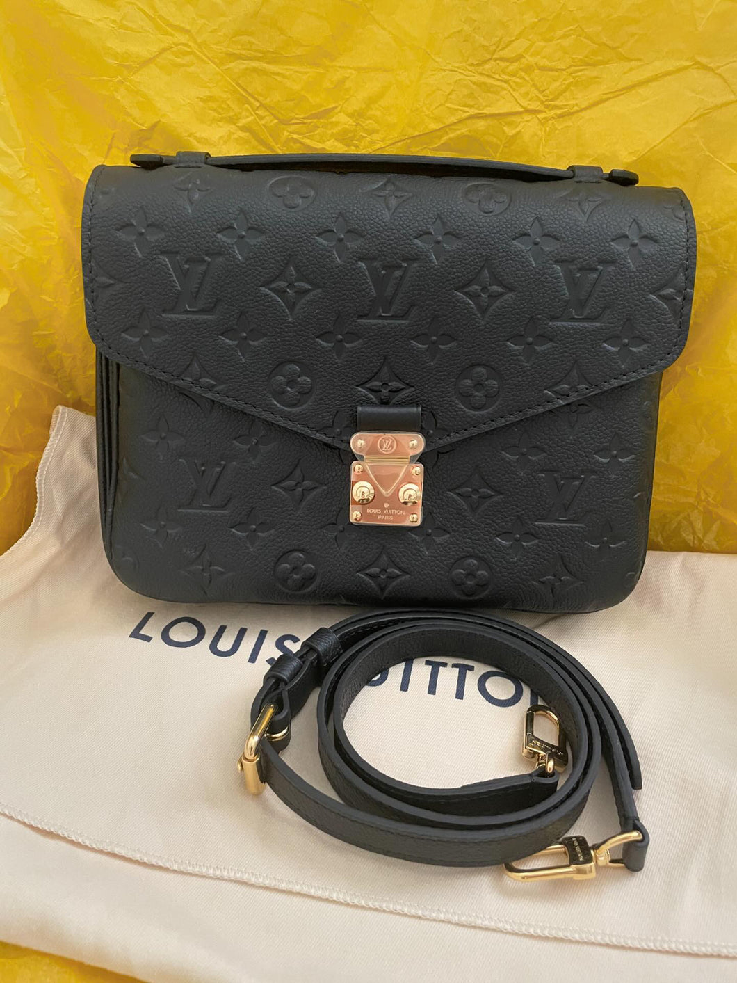 Louis Vuitton Pochette Metis Black Emprinte Leather (2021)