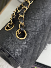 Load image into Gallery viewer, Chanel series 13 (2010) Black Caviar GHW Medium ML Timeless Classic Double Flap Bag