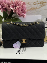 Load image into Gallery viewer, Chanel series 13 (2010) Black Caviar GHW Medium ML Timeless Classic Double Flap Bag