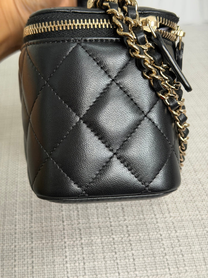 CHANEL series 30 2020 Black Lambskin LGHW Small Vanity Leather Top Handle with Chain