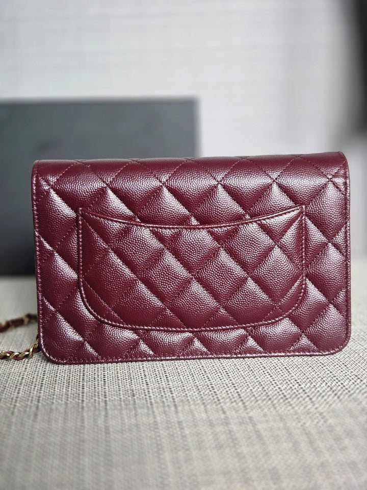 Chanel 21B 2021 Collection Burgundy Bordeaux caviar Classic Wallet on chain WOC with Champagne GHW