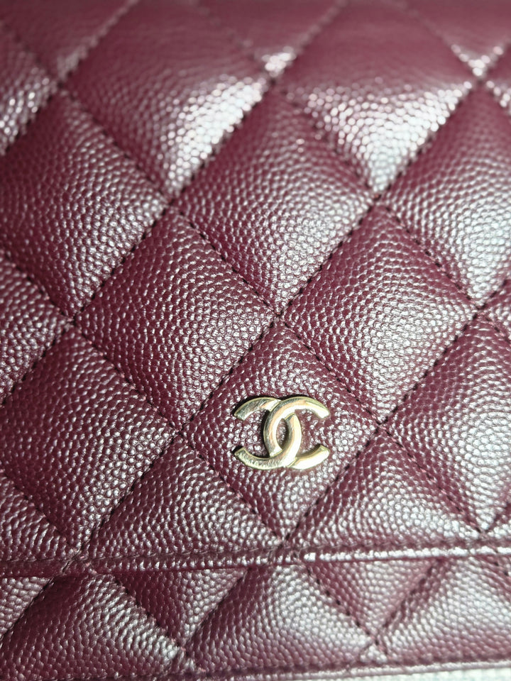 Chanel 21B 2021 Collection Burgundy Bordeaux caviar Classic Wallet on chain WOC with Champagne GHW