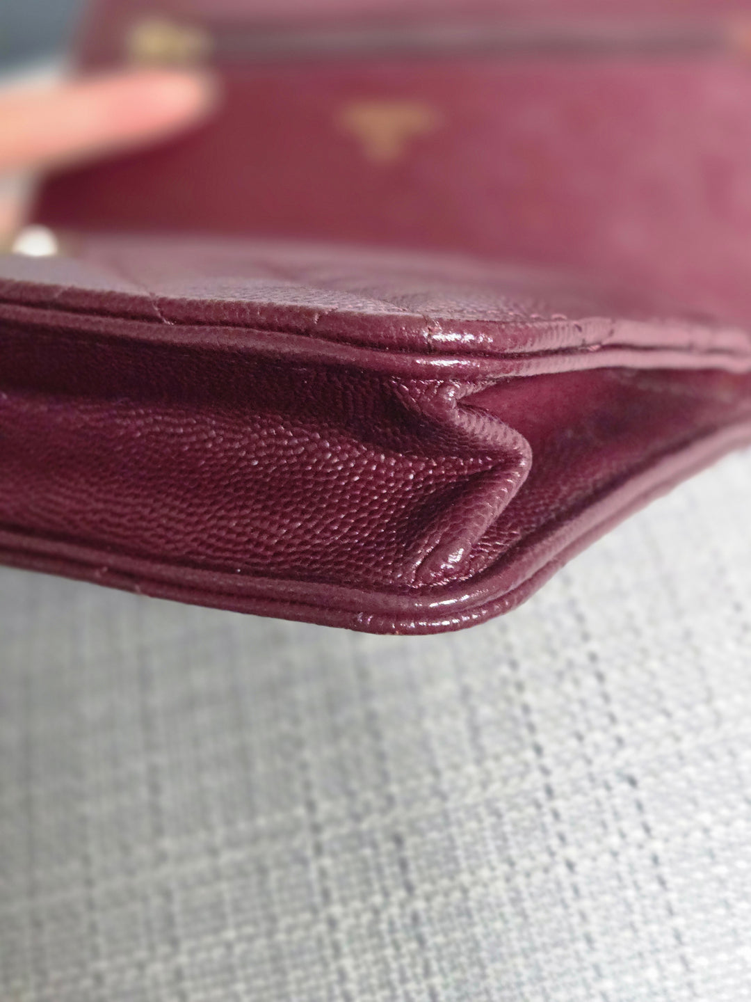 Chanel 21B 2021 Collection Burgundy Bordeaux caviar Classic Wallet on chain WOC with Champagne GHW