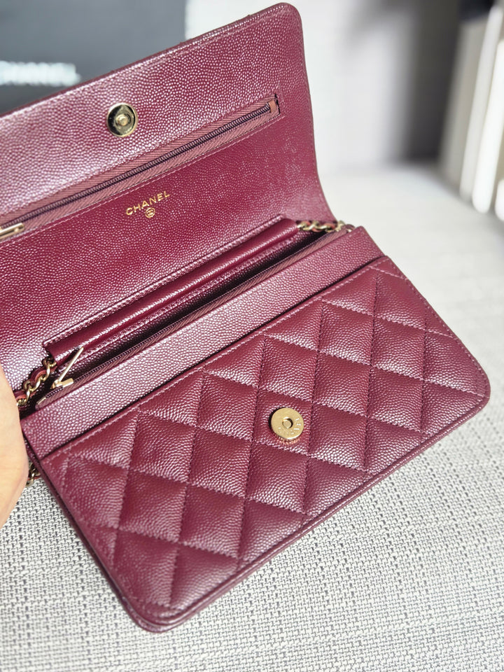 Chanel 21B 2021 Collection Burgundy Bordeaux caviar Classic Wallet on chain WOC with Champagne GHW