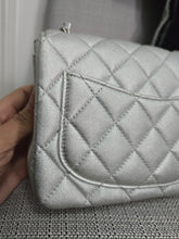 Load image into Gallery viewer, Chanel Series 31 21P 2021 Pre Spring/Summer Collection Iridescent Silver lambskin SHW Square Mini Flap Bag