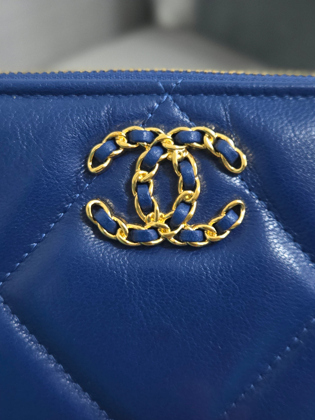 Chanel series 29 2019 Blue Goatskin GHW Small O Case/Pouch
