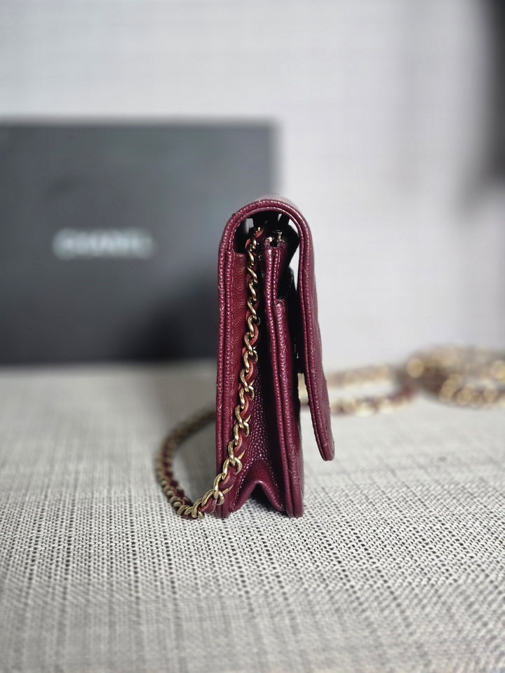 Chanel 21B 2021 Collection Burgundy Bordeaux caviar Classic Wallet on chain WOC with Champagne GHW