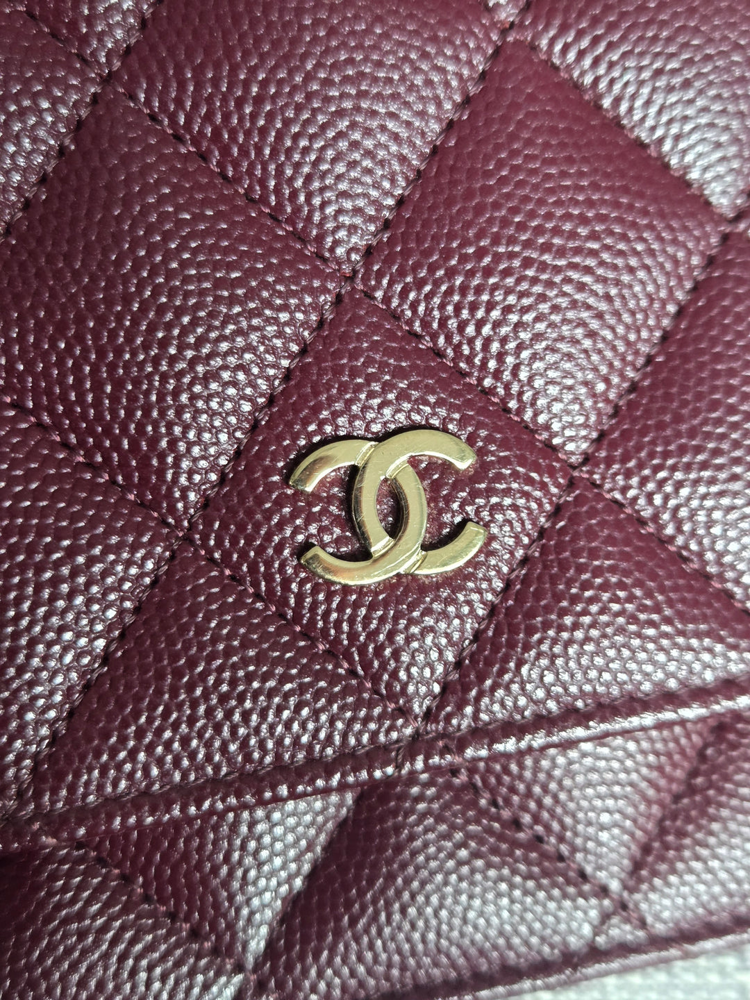Chanel 21B 2021 Collection Burgundy Bordeaux caviar Classic Wallet on chain WOC with Champagne GHW