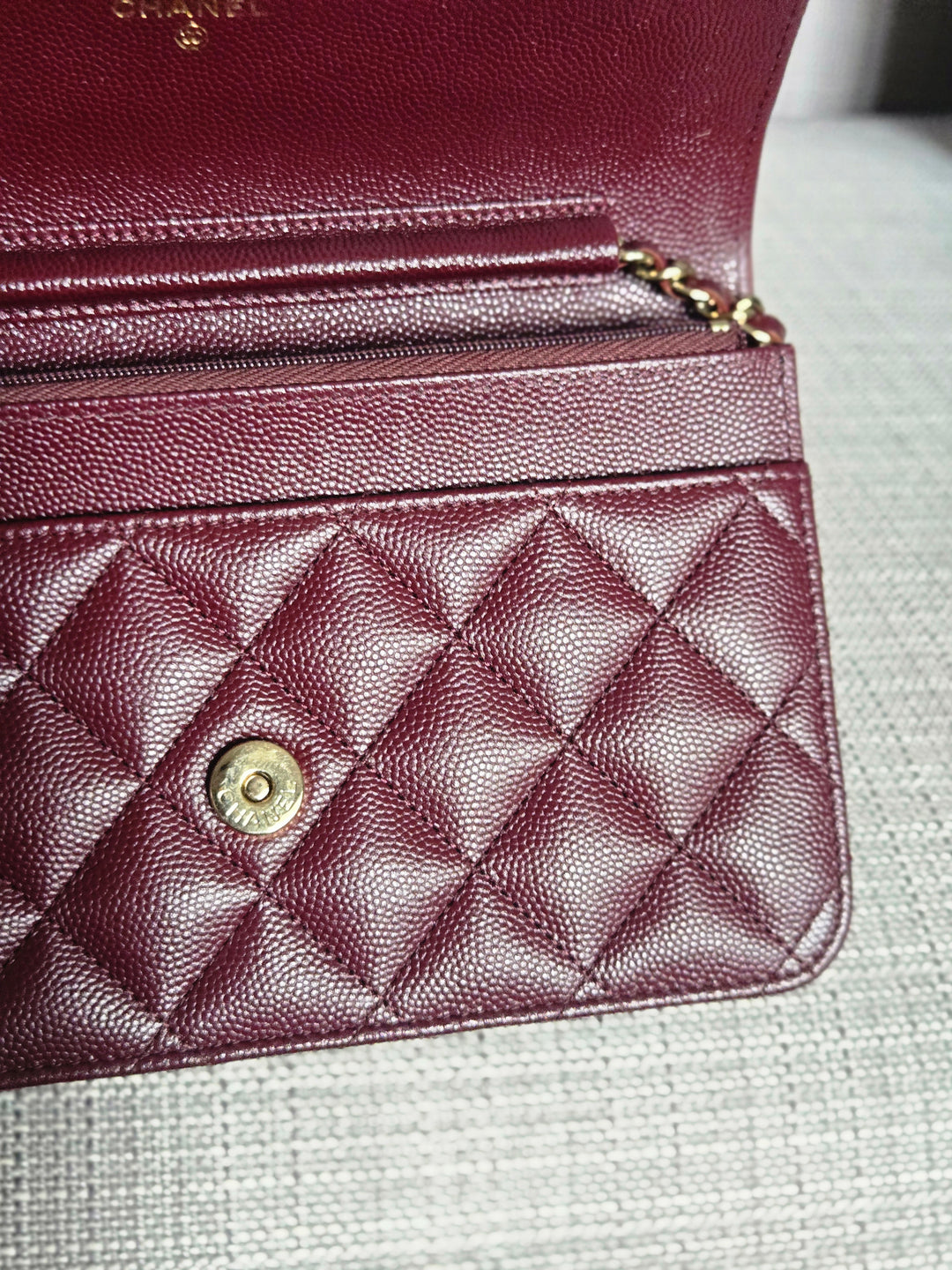 Chanel 21B 2021 Collection Burgundy Bordeaux caviar Classic Wallet on chain WOC with Champagne GHW