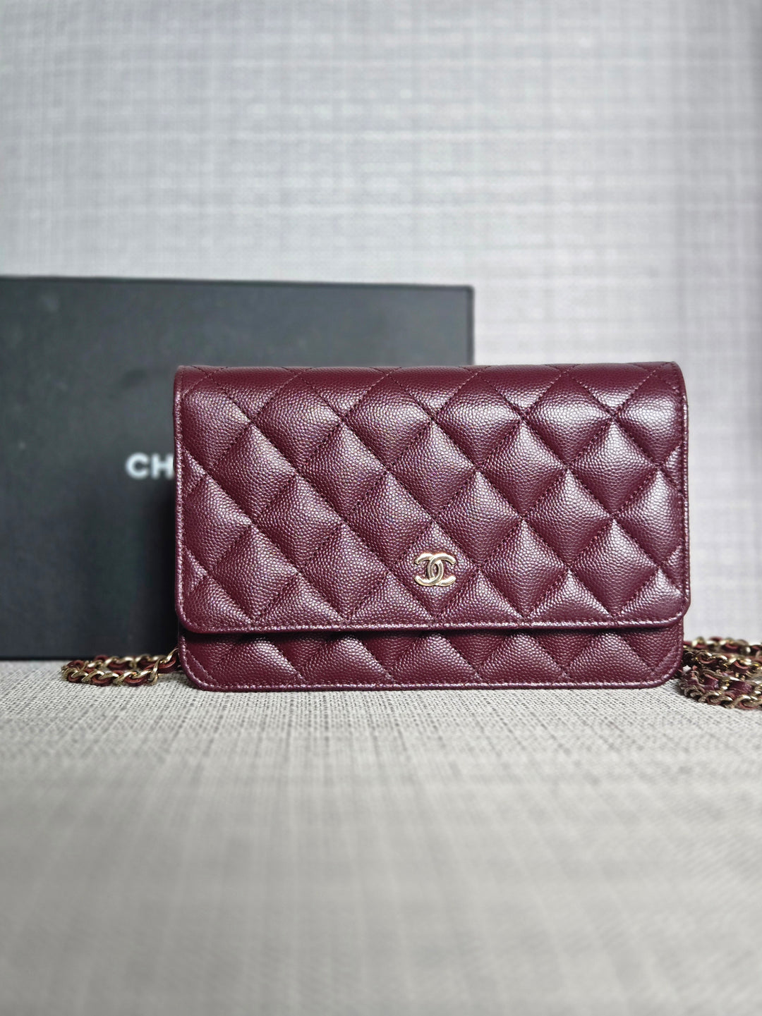 Chanel 21B 2021 Collection Burgundy Bordeaux caviar Classic Wallet on chain WOC with Champagne GHW