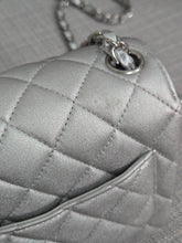 Load image into Gallery viewer, Chanel Series 31 21P 2021 Pre Spring/Summer Collection Iridescent Silver lambskin SHW Square Mini Flap Bag