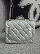 Load image into Gallery viewer, Chanel Series 31 21P 2021 Pre Spring/Summer Collection Iridescent Silver lambskin SHW Square Mini Flap Bag