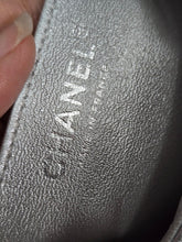 Load image into Gallery viewer, Chanel Series 31 21P 2021 Pre Spring/Summer Collection Iridescent Silver lambskin SHW Square Mini Flap Bag