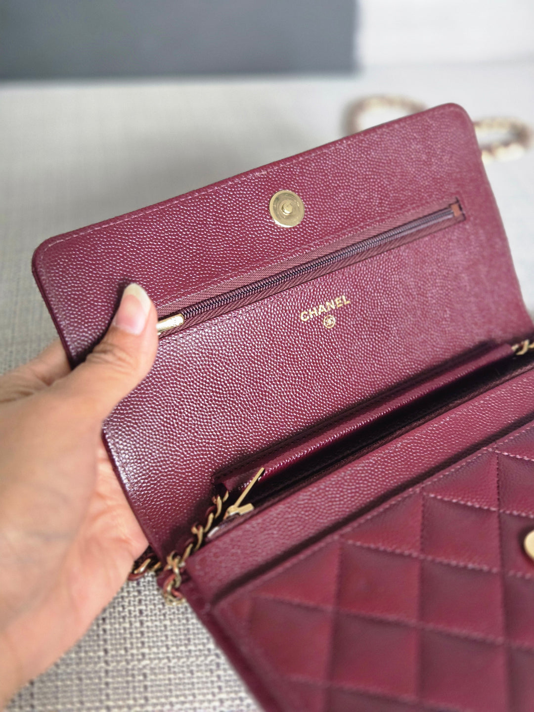Chanel 21B 2021 Collection Burgundy Bordeaux caviar Classic Wallet on chain WOC with Champagne GHW