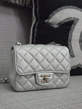 Load image into Gallery viewer, Chanel Series 31 21P 2021 Pre Spring/Summer Collection Iridescent Silver lambskin SHW Square Mini Flap Bag