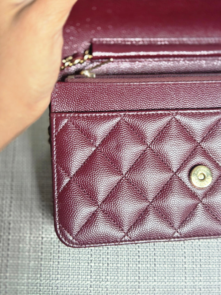 Chanel 21B 2021 Collection Burgundy Bordeaux caviar Classic Wallet on chain WOC with Champagne GHW