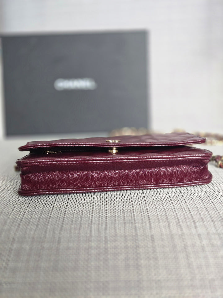 Chanel 21B 2021 Collection Burgundy Bordeaux caviar Classic Wallet on chain WOC with Champagne GHW