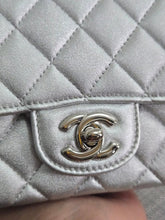 Load image into Gallery viewer, Chanel Series 31 21P 2021 Pre Spring/Summer Collection Iridescent Silver lambskin SHW Square Mini Flap Bag