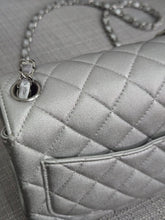 Load image into Gallery viewer, Chanel Series 31 21P 2021 Pre Spring/Summer Collection Iridescent Silver lambskin SHW Square Mini Flap Bag