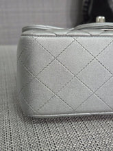 Load image into Gallery viewer, Chanel Series 31 21P 2021 Pre Spring/Summer Collection Iridescent Silver lambskin SHW Square Mini Flap Bag