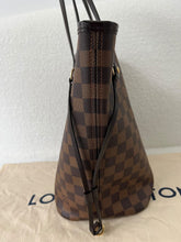 Load image into Gallery viewer, Louis Vuitton Neverfull MM Bag in Damier Ebene