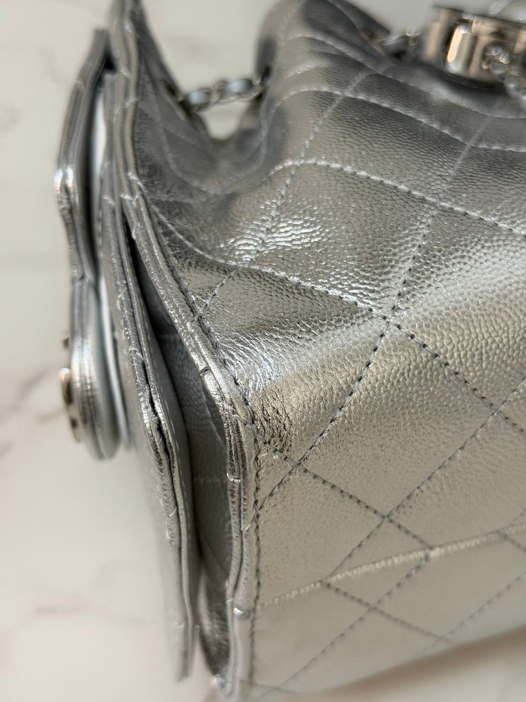 CHANEL 26C Silver Caviar shiny SHW Mini 25 Hobo Bag