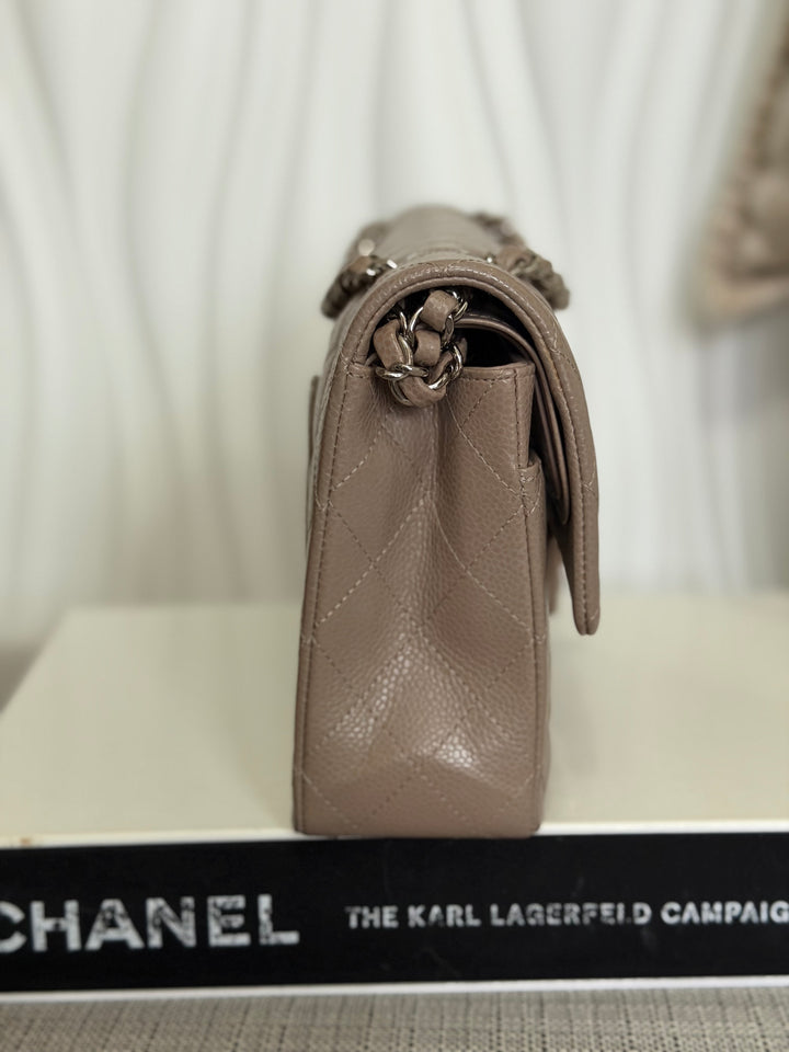 CHANEL series 20 15B Taupe Caviar SHW Medium ML Timeless Classic Double Flap Bag