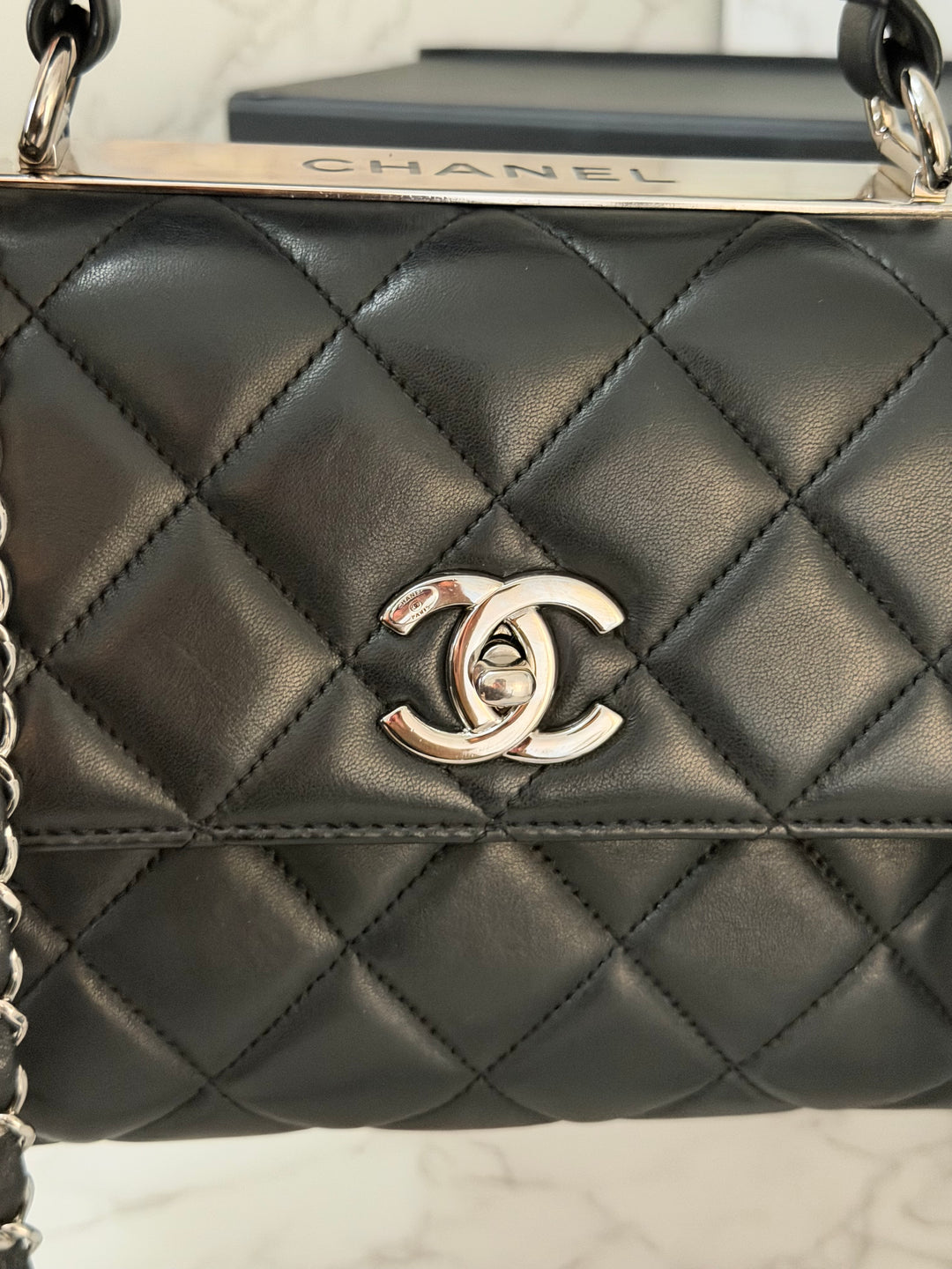 CHANEL series 24 Black Lambskin Silver HW Trendy CC Top Handle Flap Bag with Top Handle and detachable chain