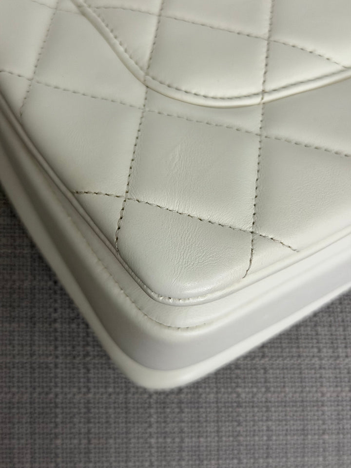 CHANEL 23S collection 2023 White Lambskin LGHW Trendy CC Flap Bag size Small with raised CHANEL Engraved Plate Top Handle