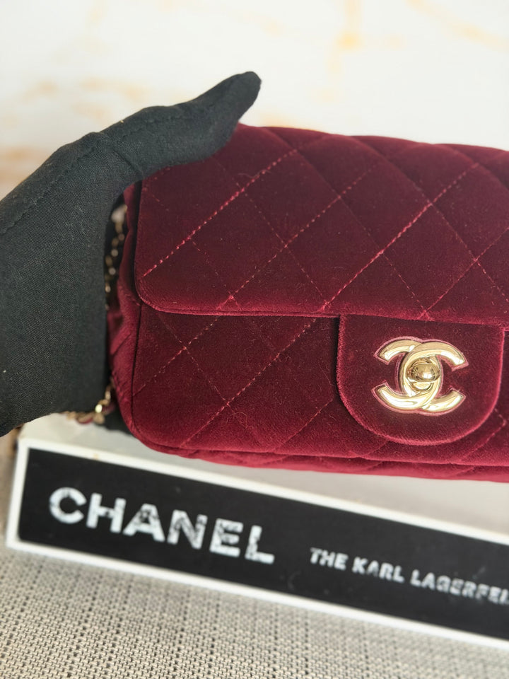 CHANEL series 31 Burgundy Dark Red Velvet Crystal Pearl Crush Adjustable Strap Mini Rectangular Flap Bag 2020/2021