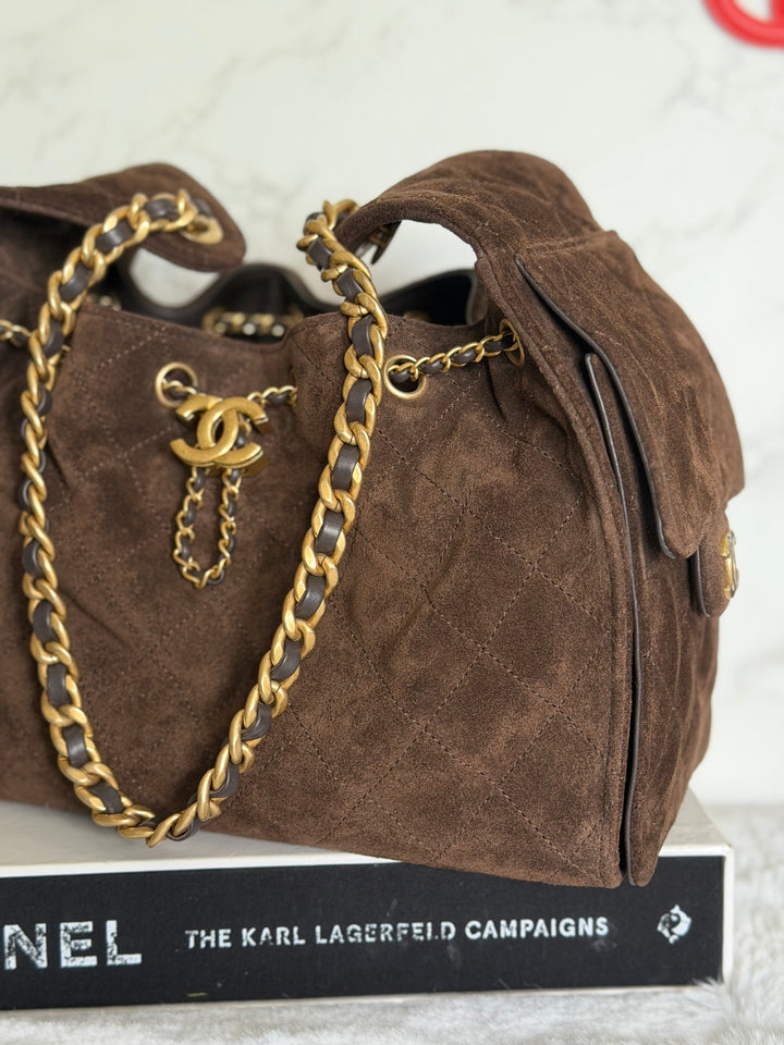 CHANEL 25K Dark Chocolate Brown Suede Aged GHW 25 Hobo Bag size SMALL 2025