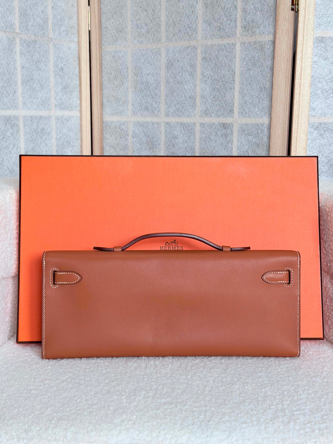 HERMÈS Kelly Cut Gold Swift Leather PHW 2014 Stamp R in []