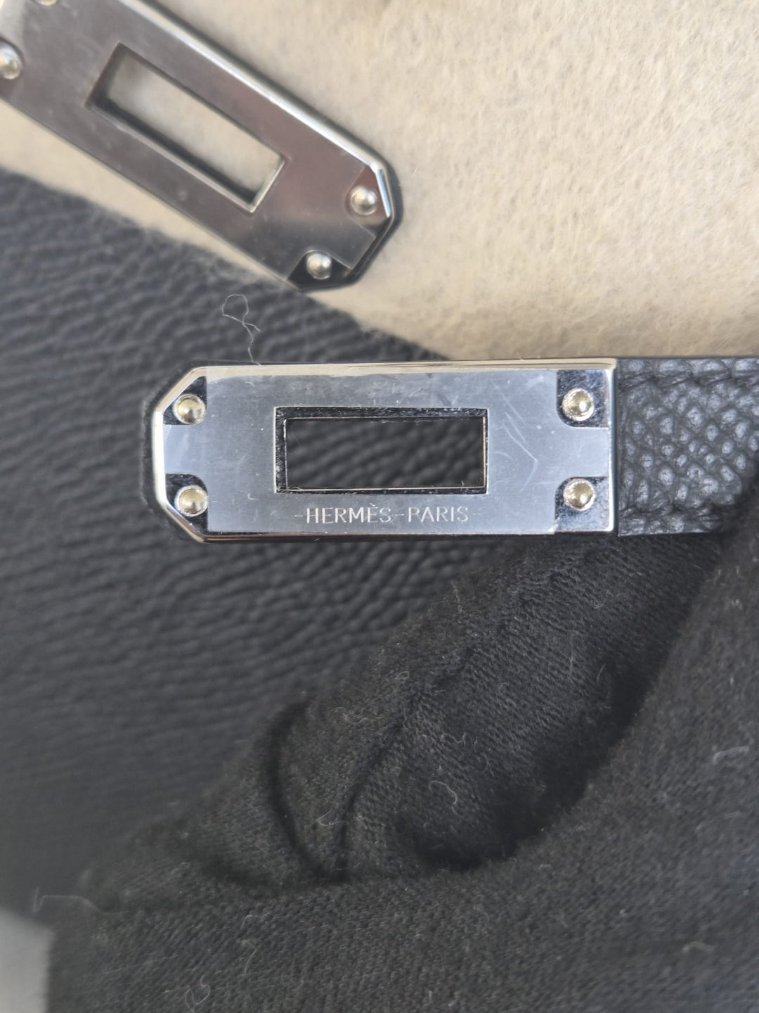 WA/Email to Purchase only- HERMÈS Kelly 25 Sellier Epsom Black 89/Noir 89 PHW Palladium Hardware 2024 W- unused