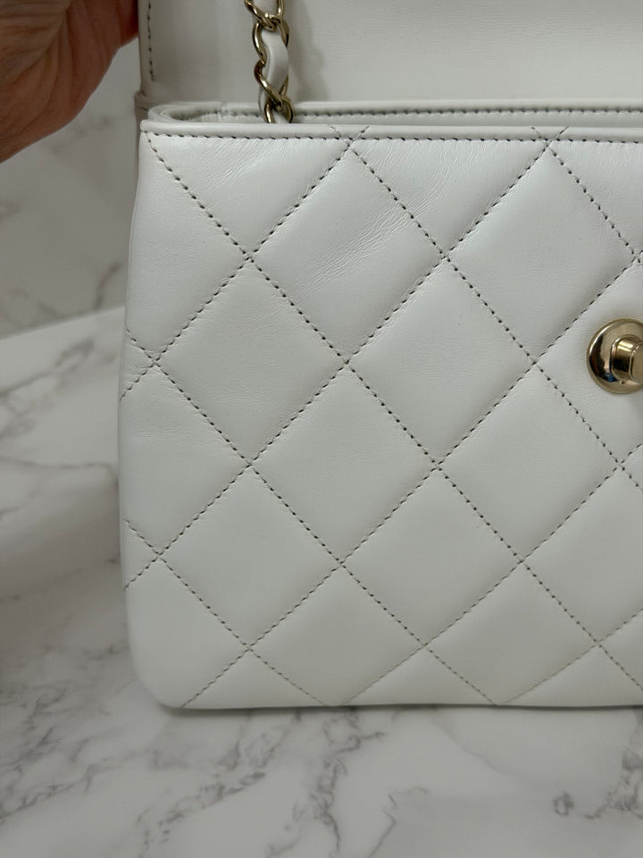 CHANEL 23S collection 2023 White Lambskin LGHW Trendy CC Flap Bag size Small with raised CHANEL Engraved Plate Top Handle