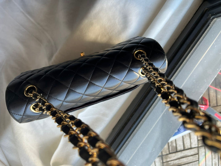 Chanel series 21 2015/2016 Black Lambskin GHW Medium Classic Double Flap Bag