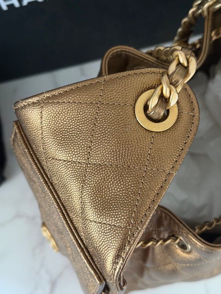 CHANEL 25A 2025 Bronze Caviar aged GHW 25 Hobo Bag size Small