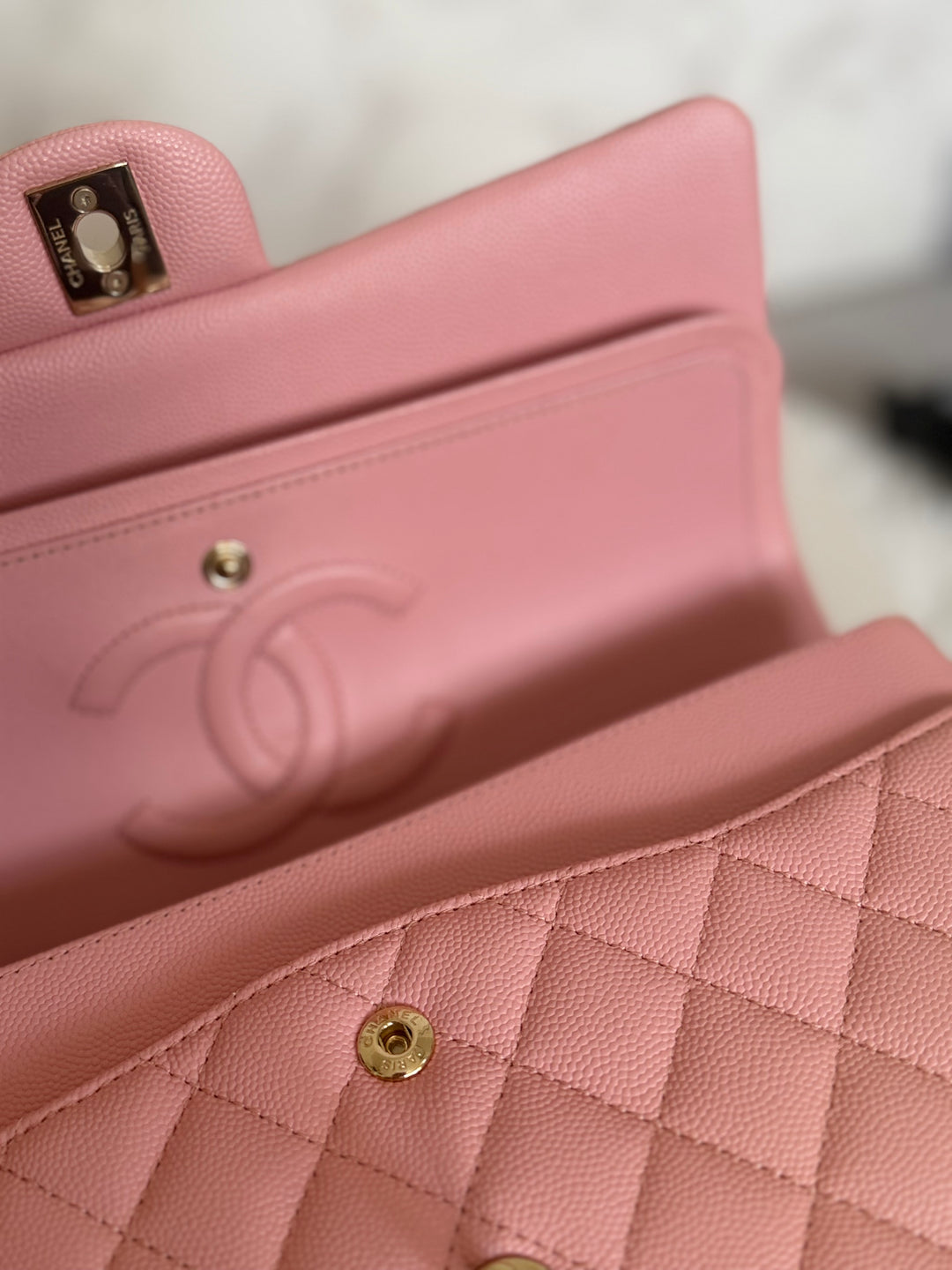 CHANEL 22C Sakura pink Caviar LGHW Medium ML Timeless Classic double flap bag 2022