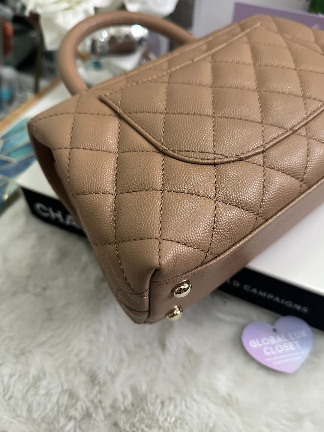 Chanel 22K Pre Fall/Winter 2022 Dark Beige Caviar LGHW Coco Handle Size Small with detachable strap
