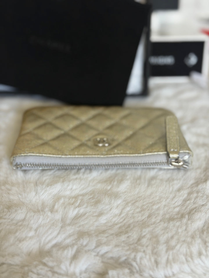 CHANEL 21K Glittery Silver Caviar SHW Mini O Case/Pouch 2021