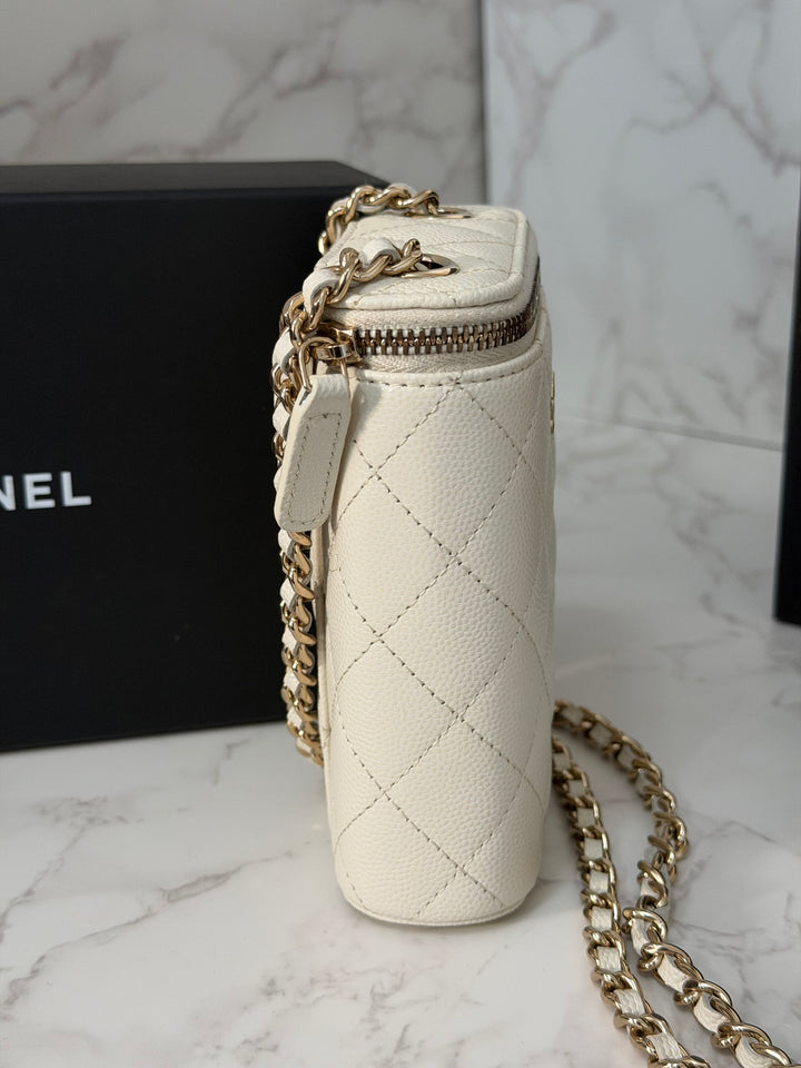 CHANEL White Caviar LGHW Vanity with Chain