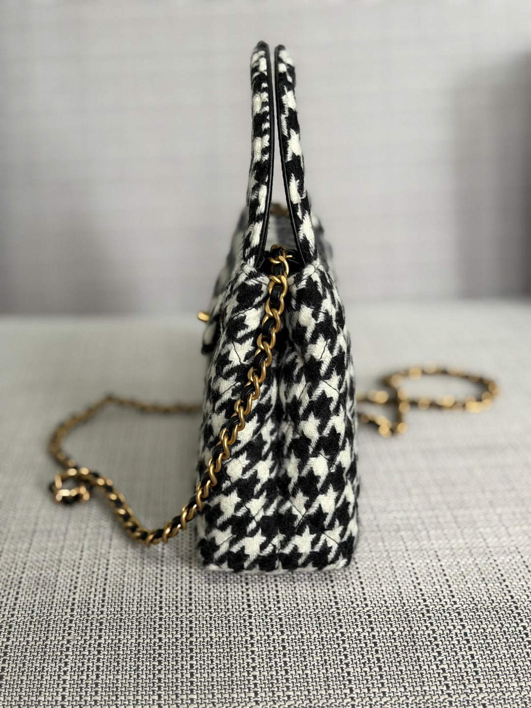 CHANEL 24A 2024 Black and White Houndstooth Tweed Kelly Small Shopping Bag with Chain Aged GHW
